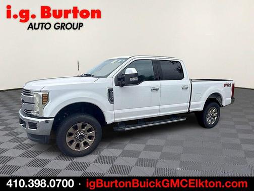 Oxford White 2019 Ford F-250 Lariat