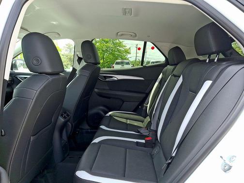 Summit White 2026 Buick Envision Sport Touring