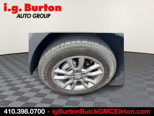 Metallic 2024 GMC Terrain SLT