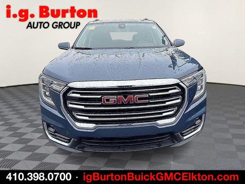 Metallic 2024 GMC Terrain SLT