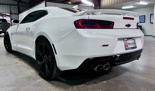 Summit White 2017 Chevrolet Camaro 1SS