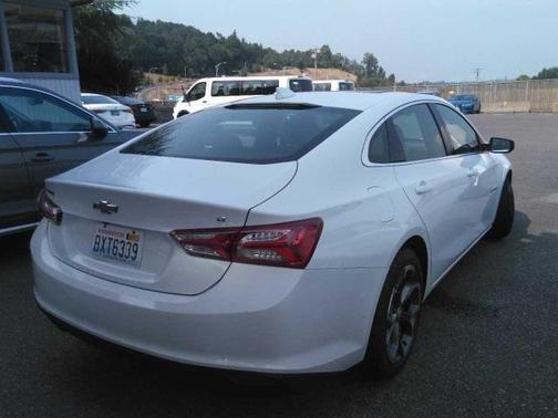 2022 Chevrolet Malibu FWD LT