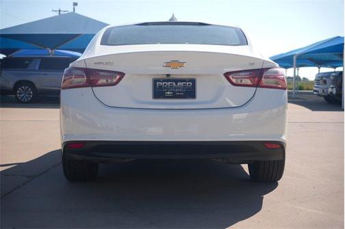 2022 Chevrolet Malibu FWD LT