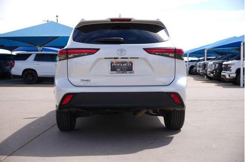 Wind Chill Pearl 2023 Toyota Highlander XLE