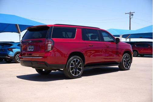 Radiant Red Tintcoat 2023 Chevrolet Suburban RST
