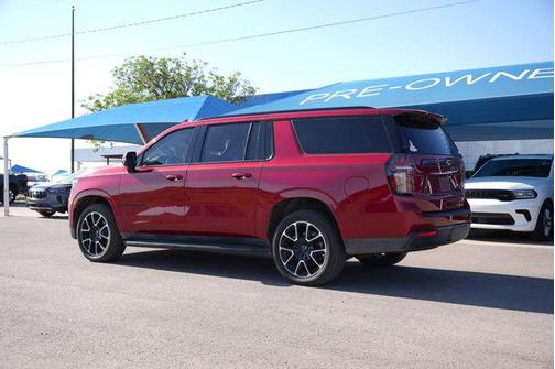 Radiant Red Tintcoat 2023 Chevrolet Suburban RST
