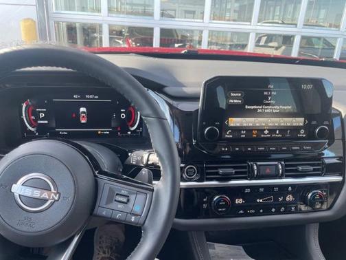 2024 Nissan Pathfinder Platinum FWD