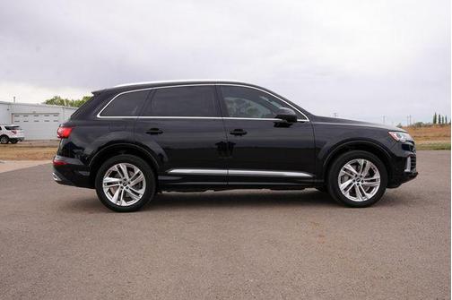 2021 Audi Q7 55 Premium Plus