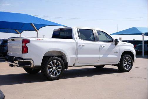 Summit White 2024 Chevrolet Silverado 1500 LT