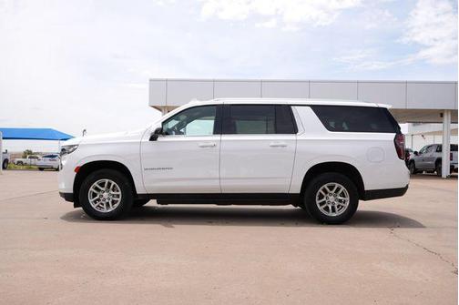 Summit White 2023 Chevrolet Suburban LT