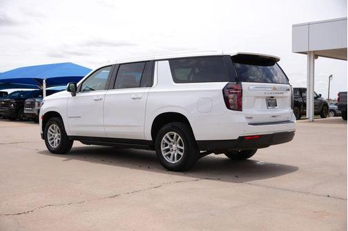 Summit White 2023 Chevrolet Suburban LT