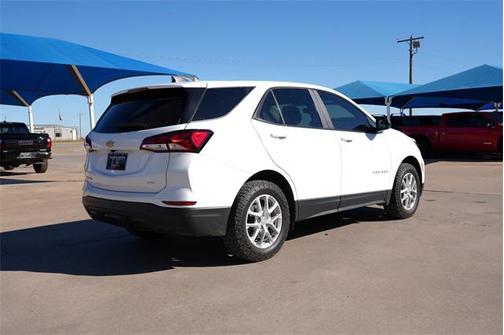 2024 Chevrolet Equinox LS