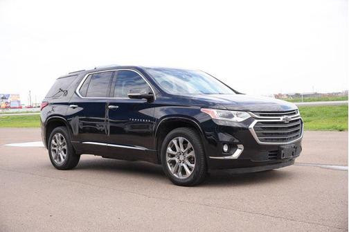 Mosaic Black Metallic 2018 Chevrolet Traverse Premier