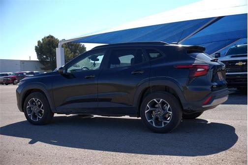 2024 Chevrolet Trax LT