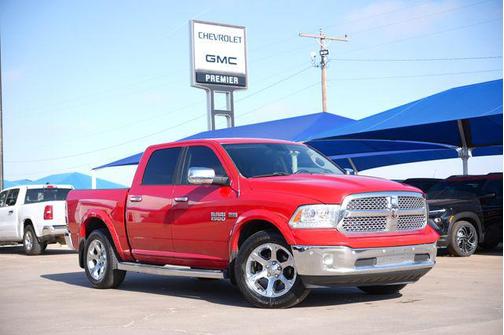 Flame Red Clearcoat 2017 RAM 1500 Laramie