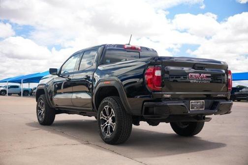 2024 GMC Canyon Base