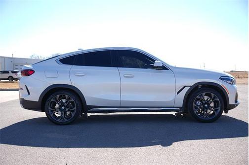 2021 BMW X6 xDrive40i