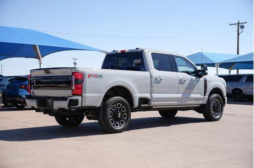 White Metallic 2025 Ford F-250 Platinum