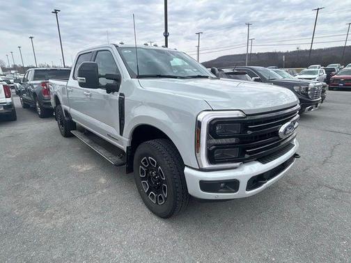 2025 Ford F-250 Platinum
