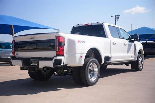 2025 Ford F-450 Platinum