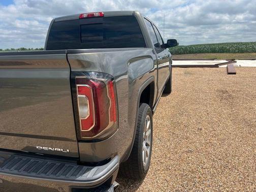 Mineral Metallic 2018 GMC Sierra 1500 Denali