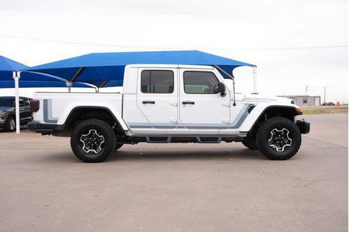 Bright White Clearcoat 2020 Jeep Gladiator Rubicon