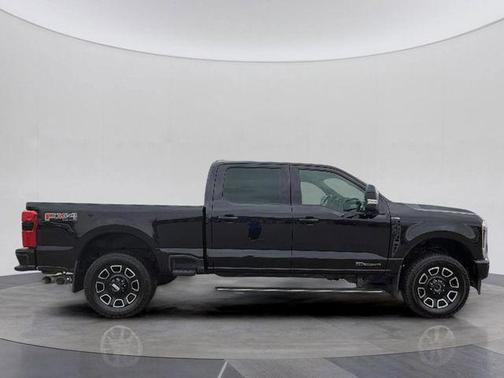 Agate Black Metallic 2025 Ford F-250 Platinum