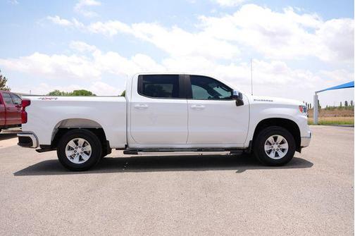 Summit White 2024 Chevrolet Silverado 1500 LT