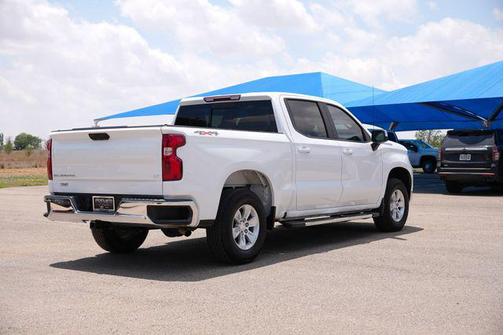 Summit White 2024 Chevrolet Silverado 1500 LT