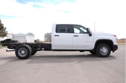 2026 Chevrolet Silverado 3500 WT