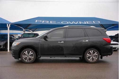 2020 Nissan Pathfinder SL 2WD