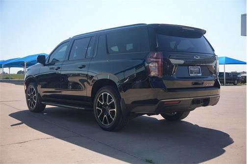 2022 Chevrolet Suburban RST