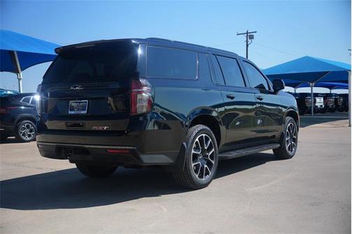 2022 Chevrolet Suburban RST