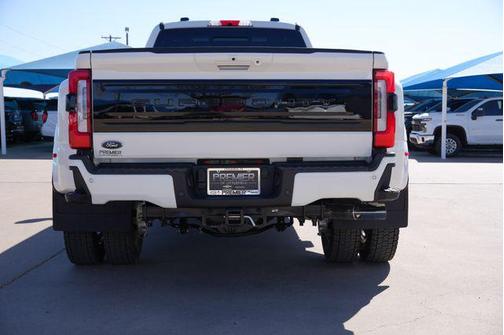 Star White Metallic Tri-Coat 2026 Ford F-450 Platinum