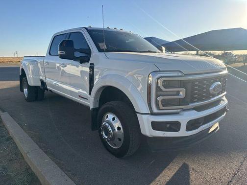 2025 Ford F-450 DRW