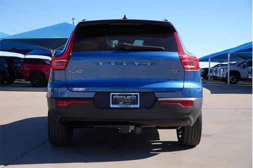 2021 Volvo XC40 T5 R-Design