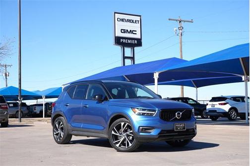 2021 Volvo XC40 T5 R-Design