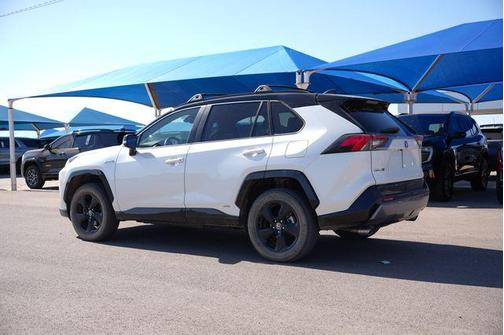 Blizzard Pearl/Midnight Black Metallic 2021 Toyota RAV4 Hybrid SE