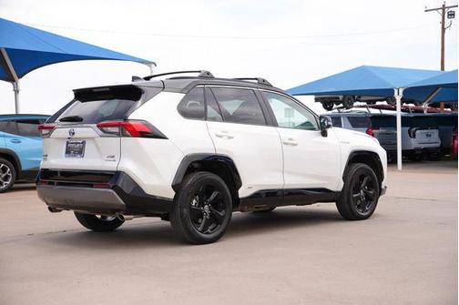 Blizzard Pearl/Midnight Black Metallic 2021 Toyota RAV4 Hybrid SE