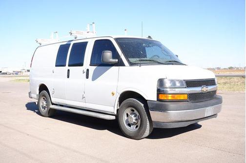 Summit White 2022 Chevrolet Express 2500 RWD 2500 Regular Wheelbase WT