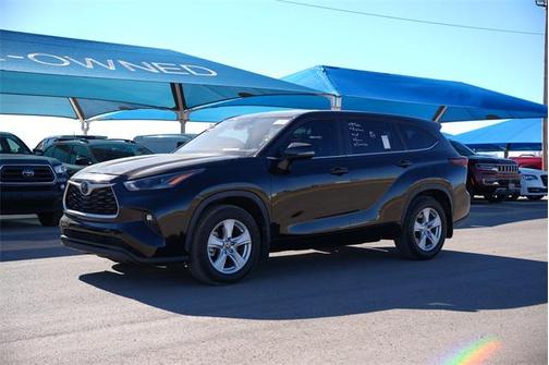 2024 Toyota Highlander LE