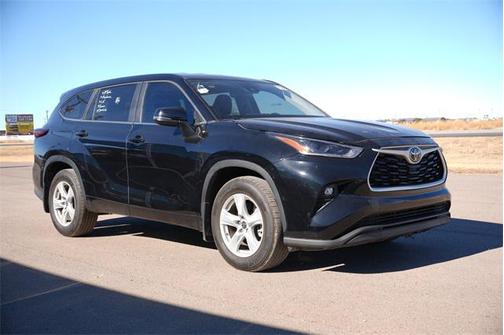 2024 Toyota Highlander LE