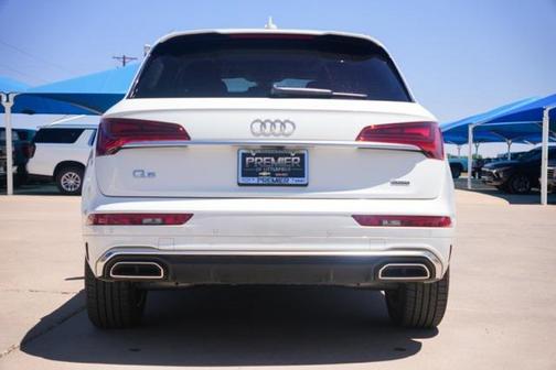 2024 Audi Q5 45 S line Premium
