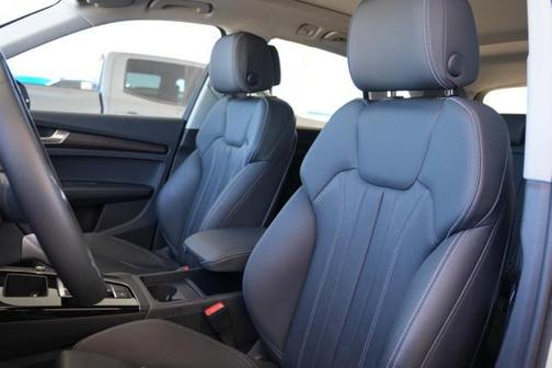 2024 Audi Q5 45 S line Premium