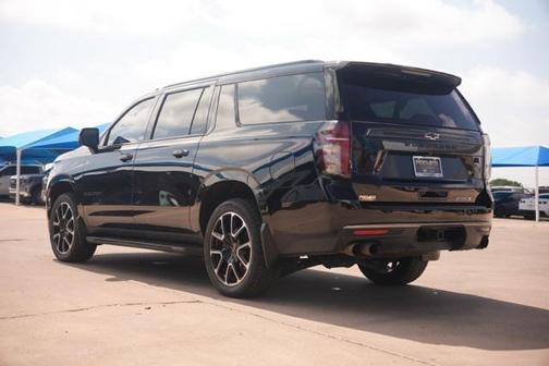 2022 Chevrolet Suburban RST