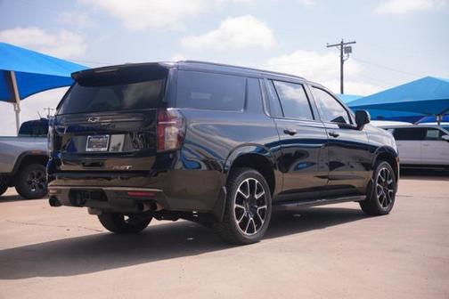 2022 Chevrolet Suburban RST