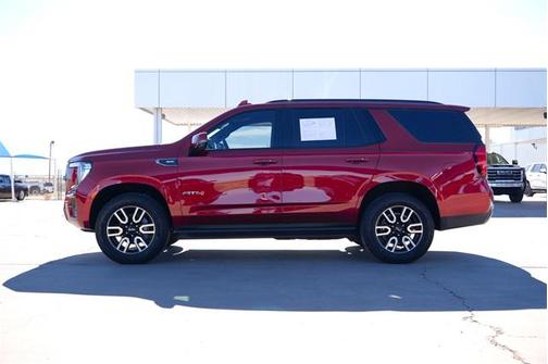 2024 GMC Yukon 4WD AT4