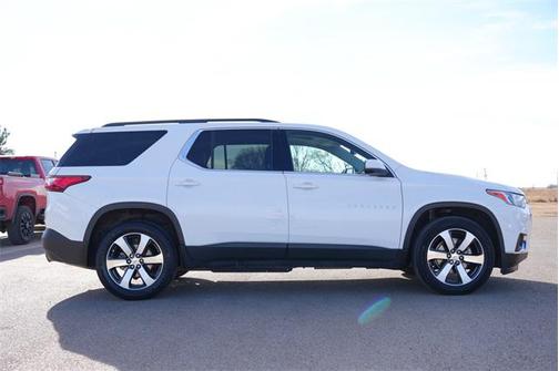2021 Chevrolet Traverse LT Leather