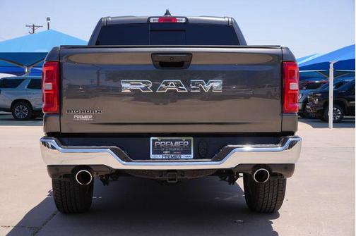 Granite Crystal Metallic Clearcoat 2025 RAM 1500 Big Horn/Lone Star