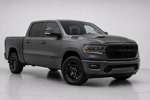Granite Crystal Metallic Clearcoat 2025 RAM 1500 Big Horn/Lone Star